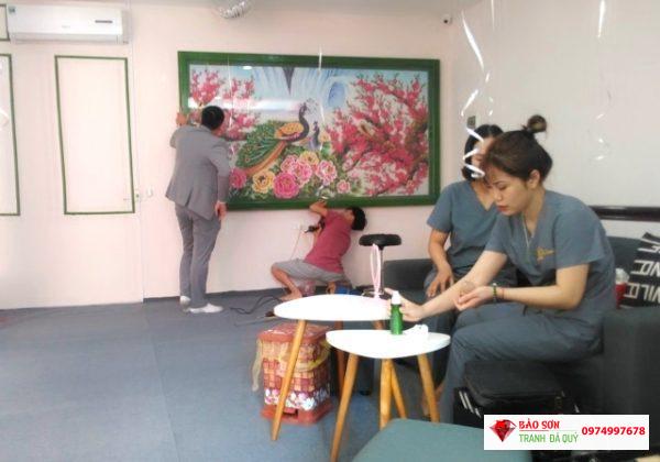 Tranh đá quý công đào mẫu đơn