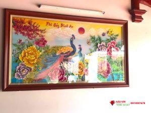 Tranh đá quý công đào mẫu đơn