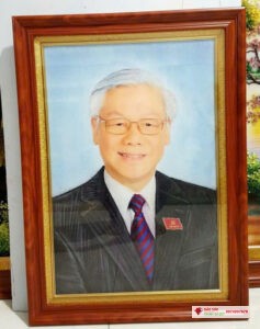 Tranh đá quý chân dung Bác Trọng