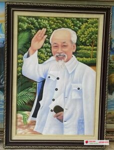 Tranh đá quý bác hồ vẫy tay chào