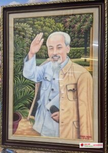 Tranh đá quý bác hồ vẫy tay chào