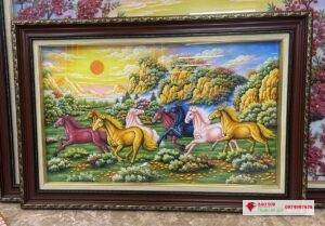 Tranh đá quý mã đáo thành công