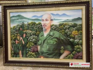 Tranh đá quý bác hồ hành quân